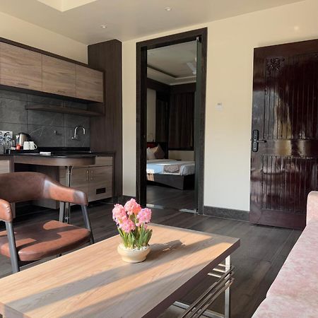 Coco Cabana Varanasi Exteriör bild