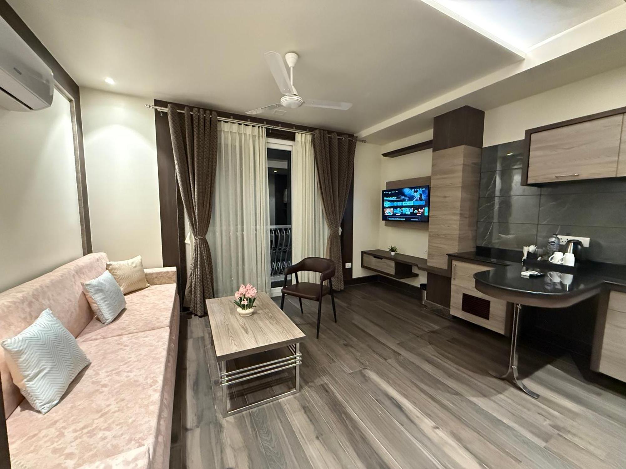 Coco Cabana Varanasi Exteriör bild